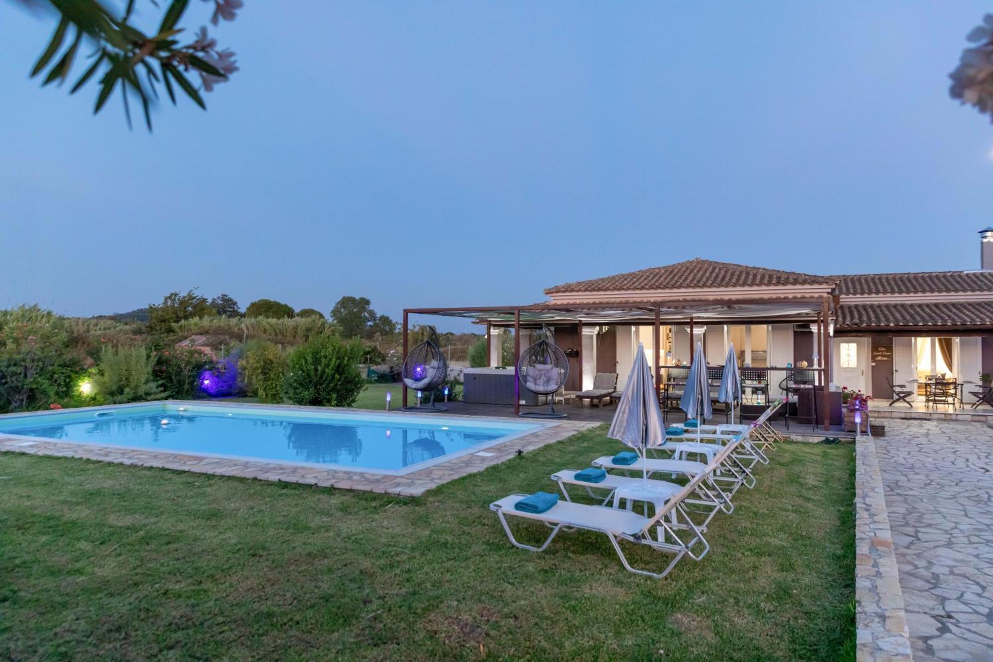 Villa Sand Dune Agios Georgios  Exteriör bild